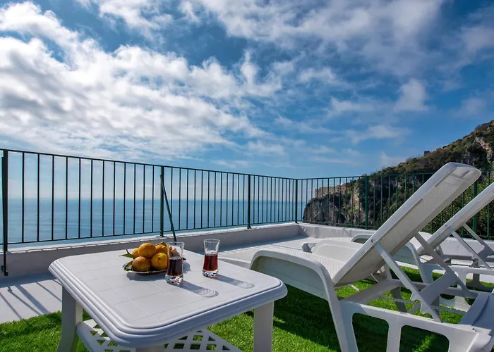 Appartement Casa Famuli, 200 Stairs From The Road By Wonder Tour *