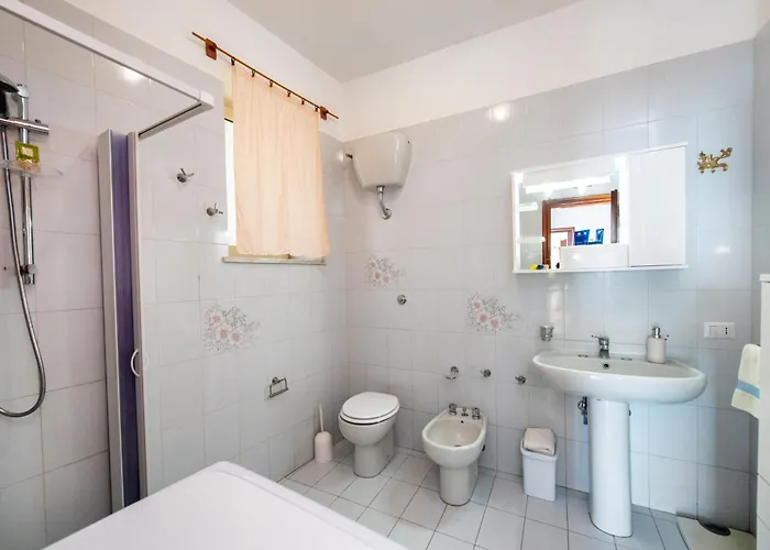 Casa Famuli, 200 Stairs From The Road By Wonder Tour Appartement *